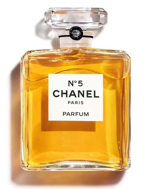 profumo chanel 5 storia|Chanel No. 5: history and design of the most famous .